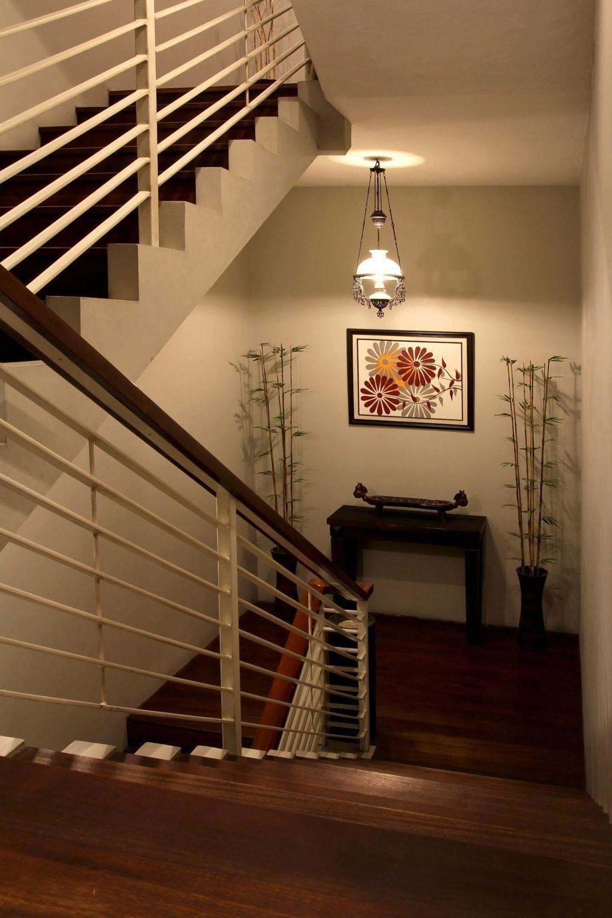 Cozy Boutique Guest House Malang Exterior photo